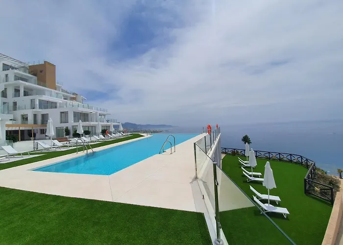 Bayview Hills - Balcon Del Mediterraneo דירה