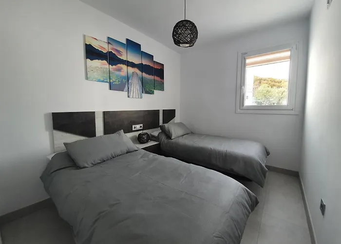 Bayview Hills - Balcon Del Mediterraneo דירה טורוקס