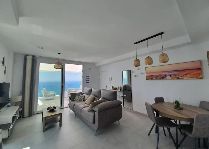 Bayview Hills - Balcon Del Mediterraneo דירה *