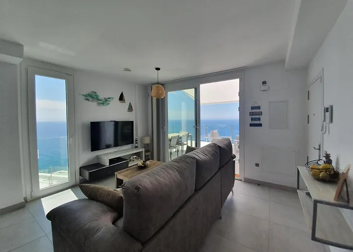 Bayview Hills - Balcon Del Mediterraneo דירה *