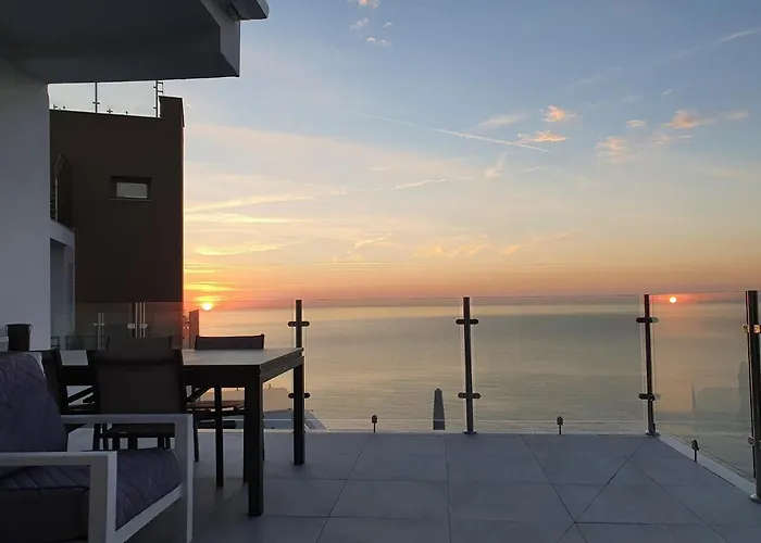 Bayview Hills - Balcon Del Mediterraneo *
